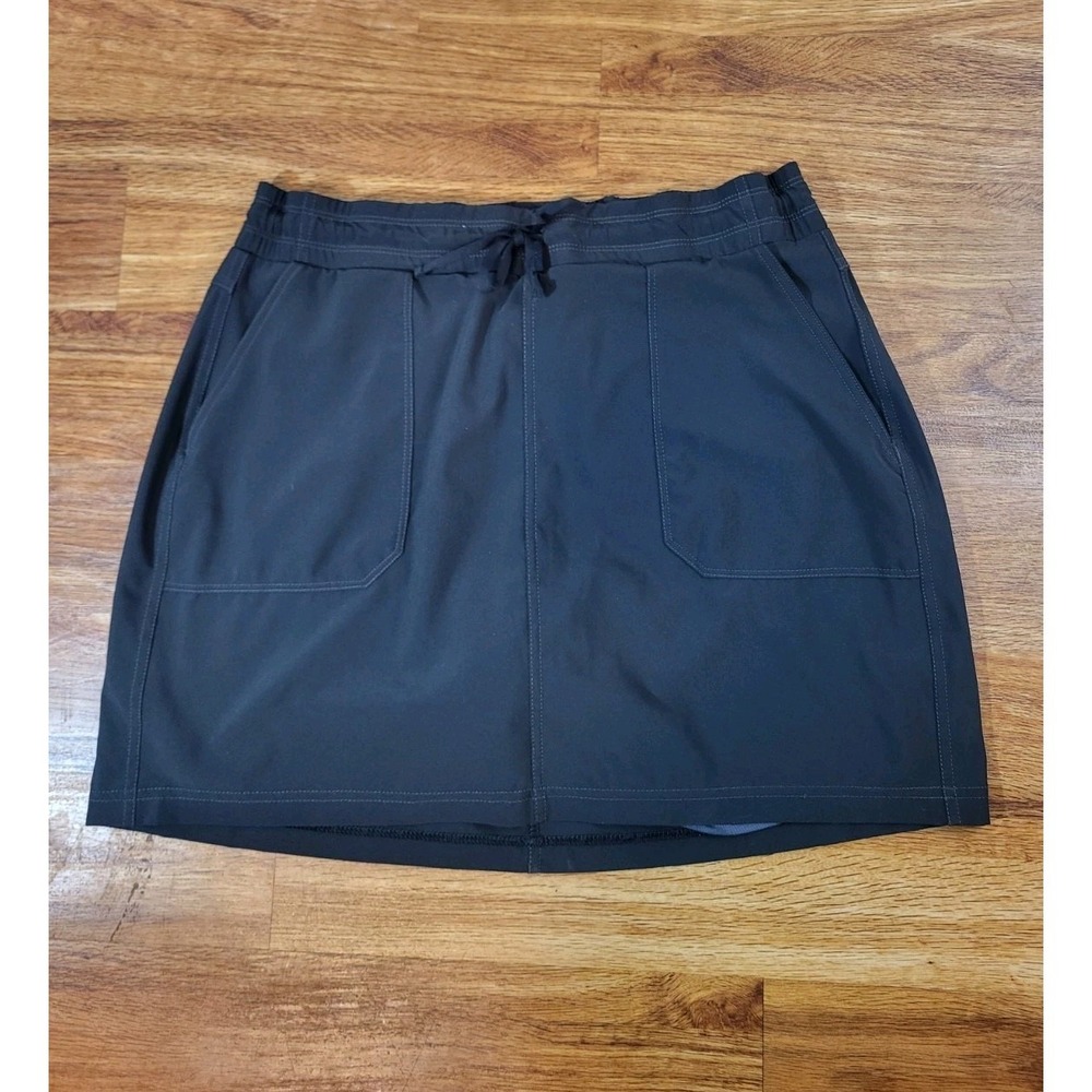 Kuhl Women's Skirt Black Size Medium with Built In Shorts Pockets